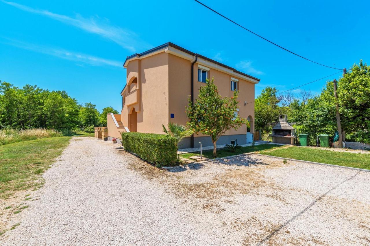 Nelly Apartments Privlaka  Exterior photo