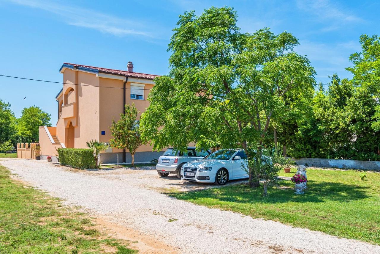 Nelly Apartments Privlaka  Exterior photo